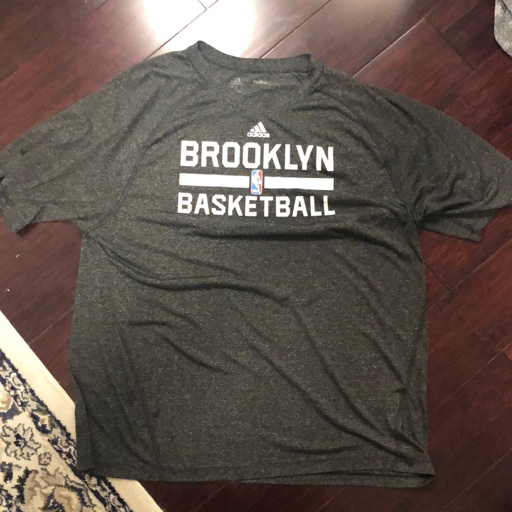 Brooklyn Nets short sleeve shirt